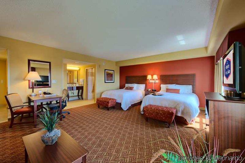 Hampton Inn & Suites Oklahoma City-Bricktown Room photo